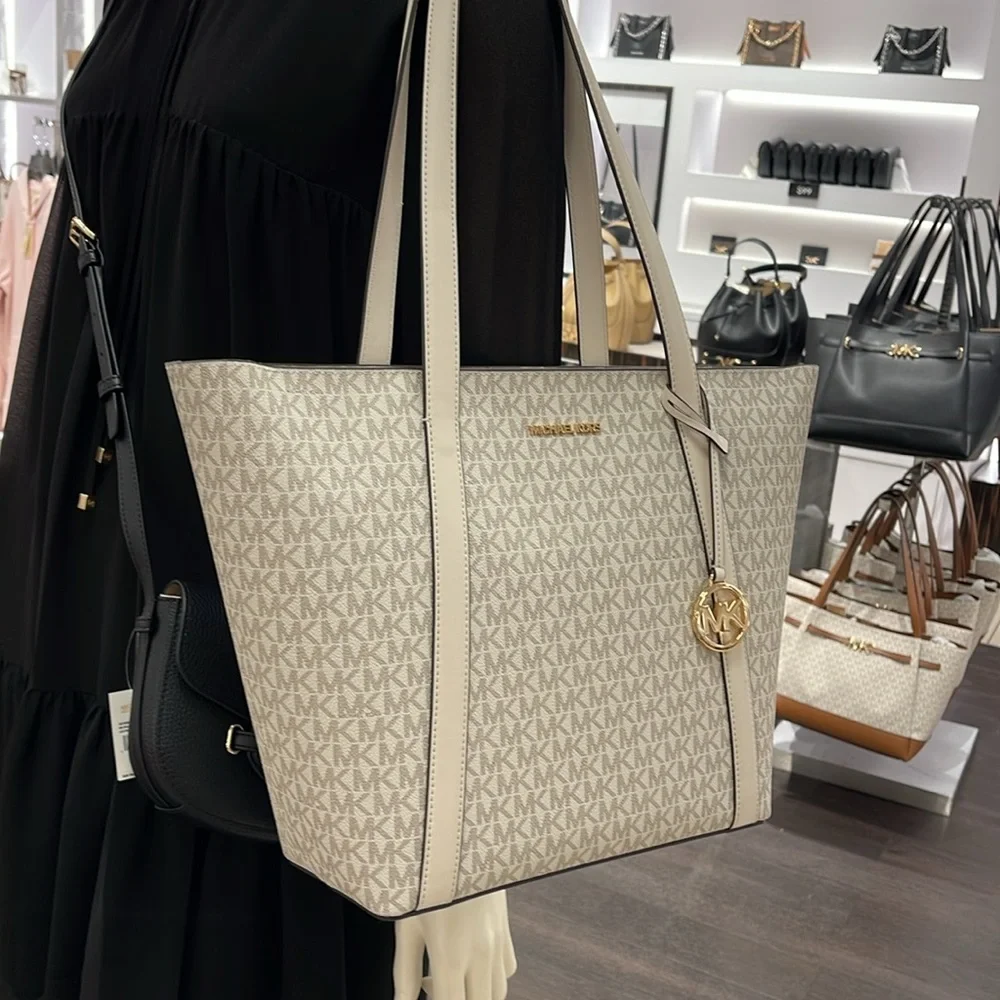 MICHAEL KORS Pratt Large Signature Logo Tote Shoulder Bag COLOR LIGHT CREAM NWT